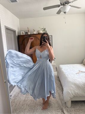 BCBG MAXAZRIA Elegant Light Blue Midi Dress with Spaghetti Straps